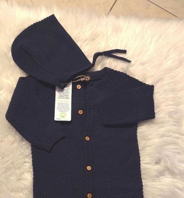 (Neuf non porté) 🏷💙🥰😍combinaison et bonnet tricot 9 mois garçon 😍🥰💙 - photo numéro 2