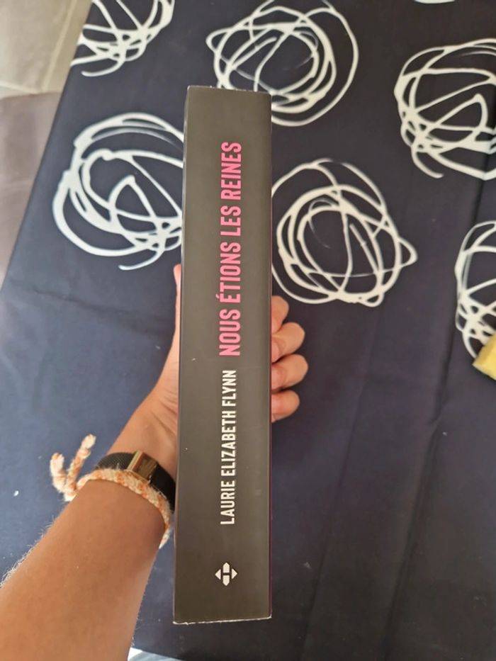 Livre "Nous étions les reines" - photo numéro 4