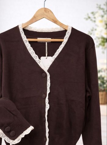 Cardigan vintage à dentelle 