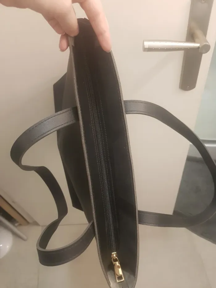 Sac à main noir élégant - photo numéro 4