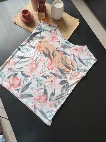Tee shirt fleuri