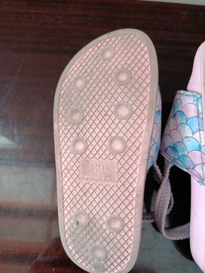 Tong sirène taille 31 - photo numéro 2