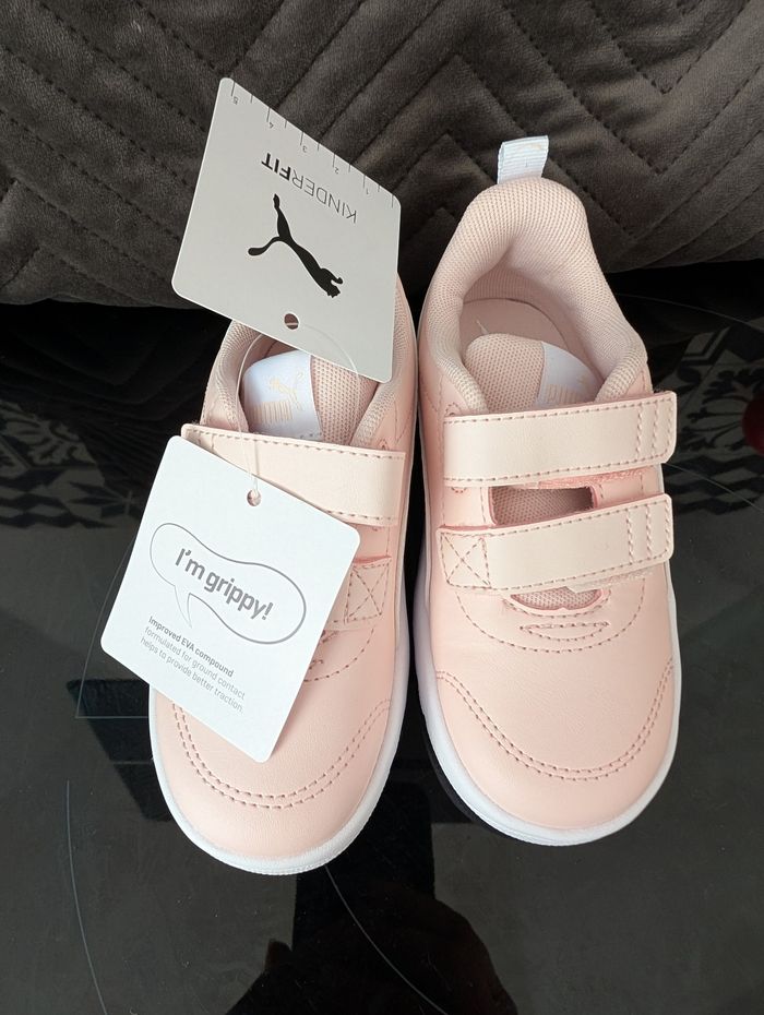 Baskets fille ultra-légeres. Taille 25. Neuf Puma - photo numéro 6