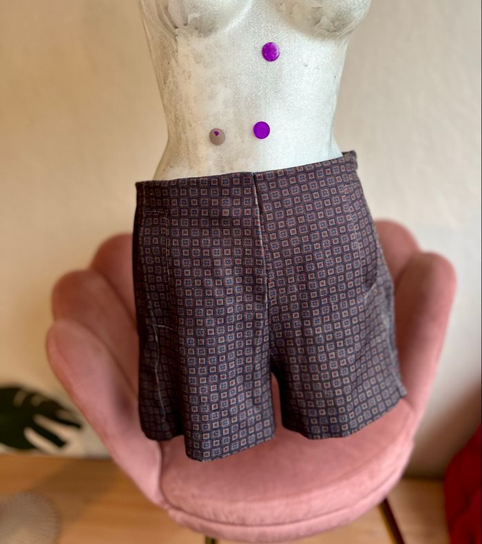 Short imprimé rétro chic – bleu marine / bordeaux T38 ✨ - photo numéro 4
