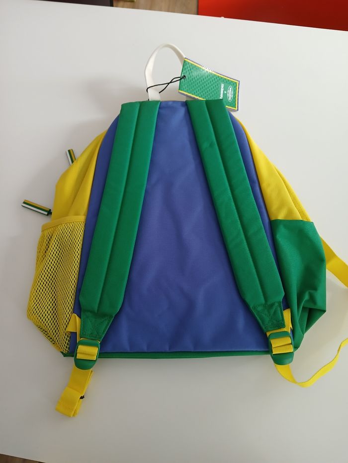 eastpak havaianas - photo numéro 2
