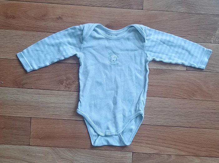 Lot de 5 bodys 9 mois - photo numéro 5
