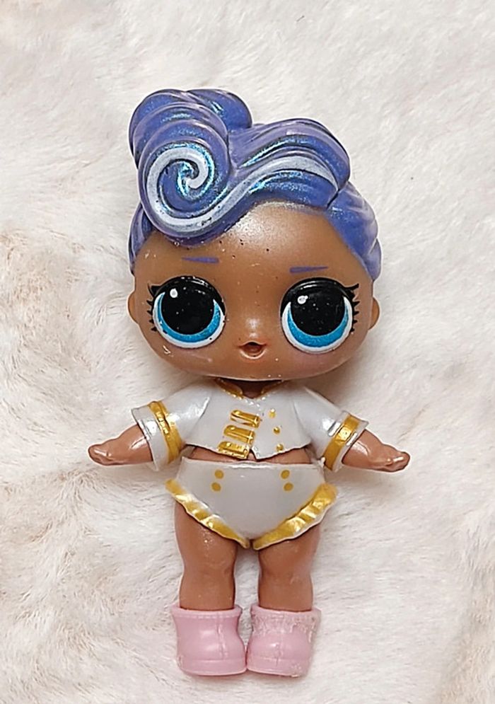 ⭐Poupée LOL surprise coulour change Bubbly Captain BB⭐ - photo numéro 4