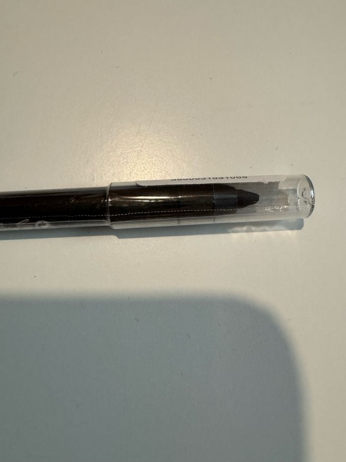 Maybelline New York tatoo liner 900 deep onyx - photo numéro 6