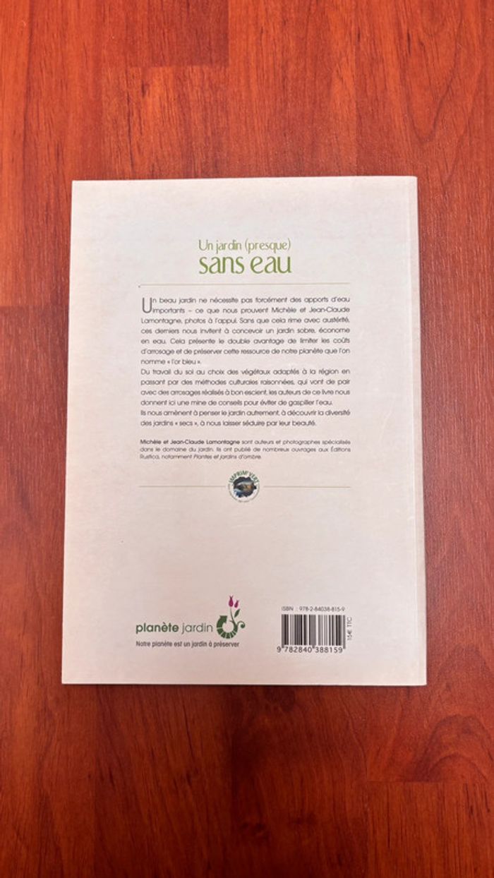 Livre Un jardin (presque) sans eau - photo numéro 2