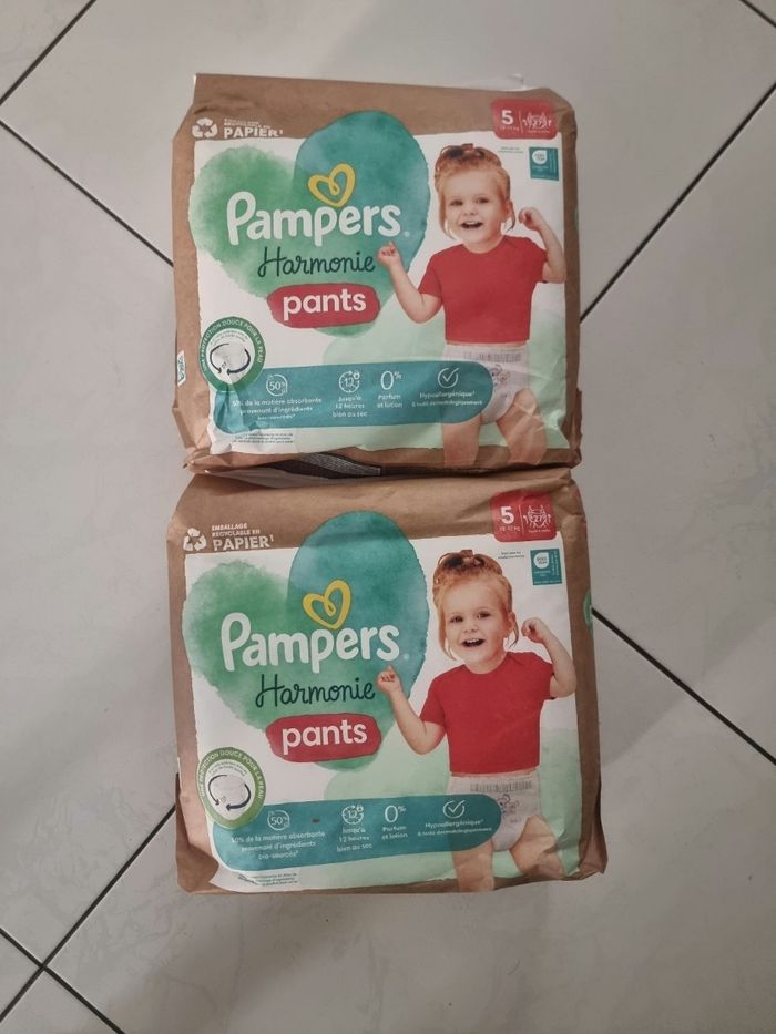 54 pants taille 5 pampers harmonie