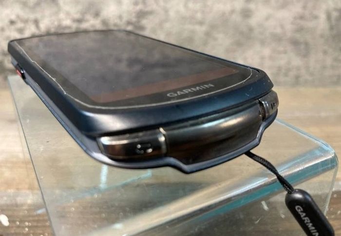 Ordinateur de vélo haut de gamme Garmin EDGE 1040 SOLAR avec charge multibande GNSS - photo numéro 3