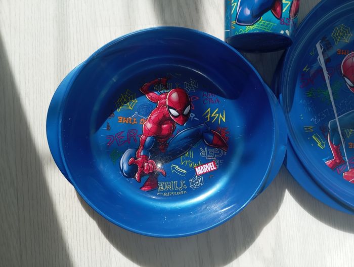 Lot de vaisselle enfant en plastique Spiderman Marvel - photo numéro 2