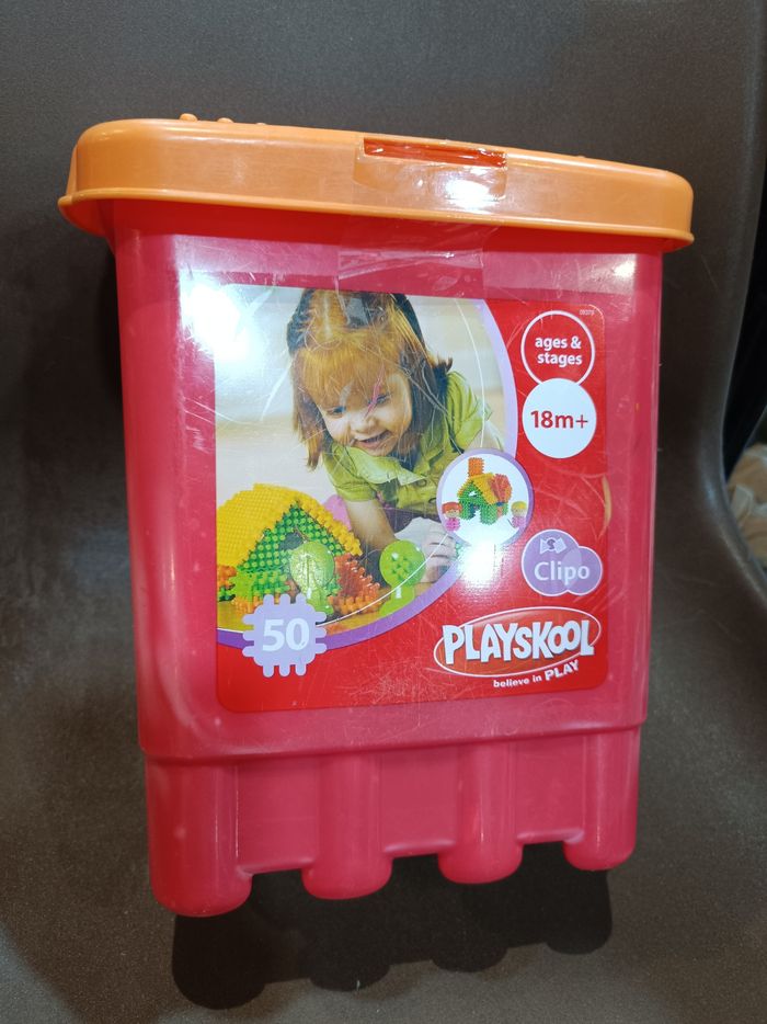 Boite de 49 Clipos. Playskool