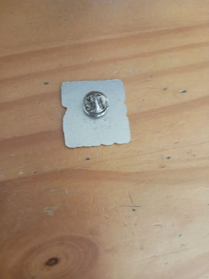 Pin's System of a Down - photo numéro 3