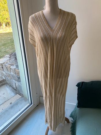 Robe longue crochet lurex dorée