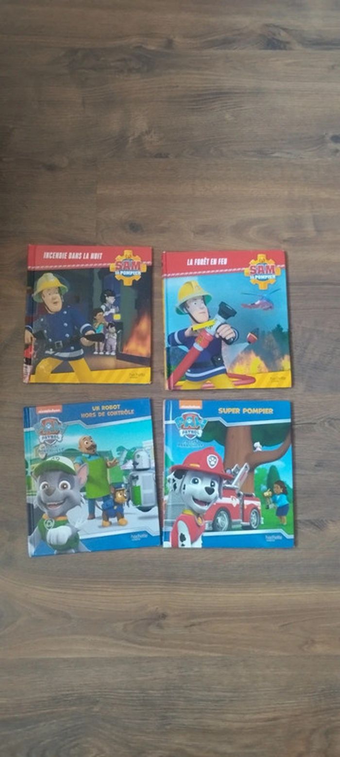 Lot livres Paw Patrol.