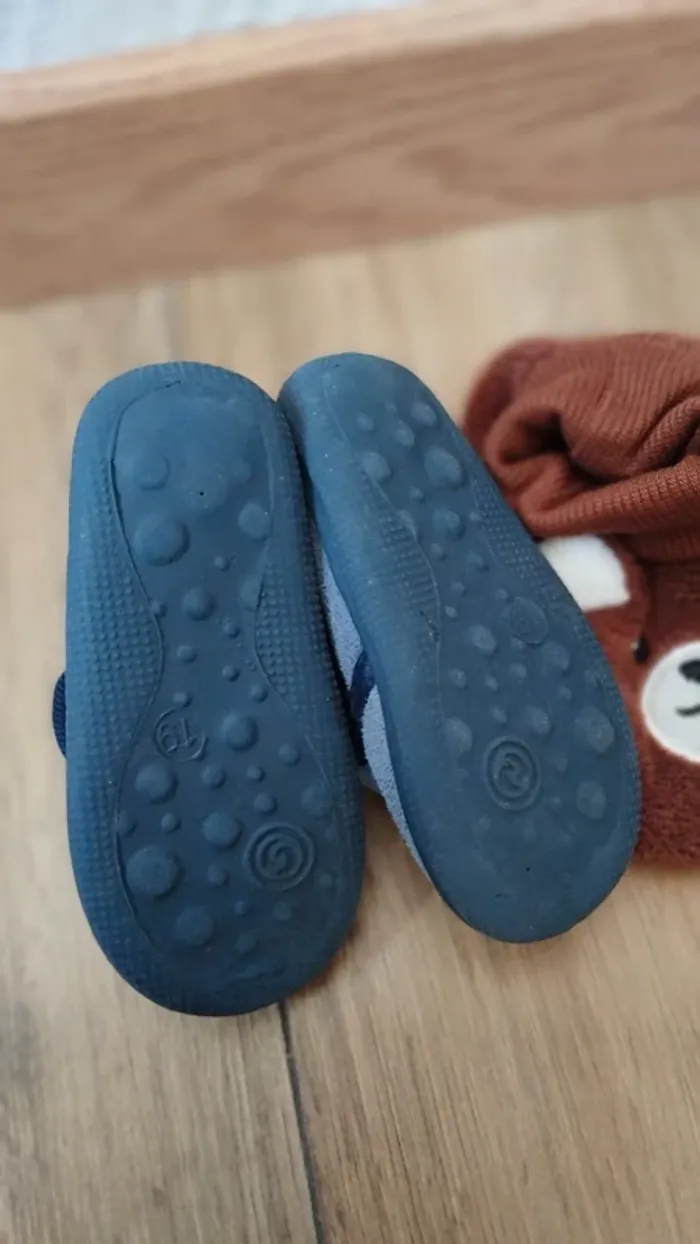Lot chaussons - photo numéro 4