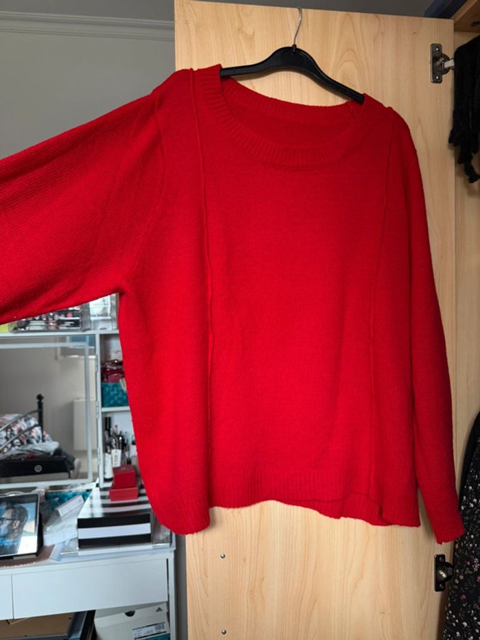 Pull rouge - photo numéro 2