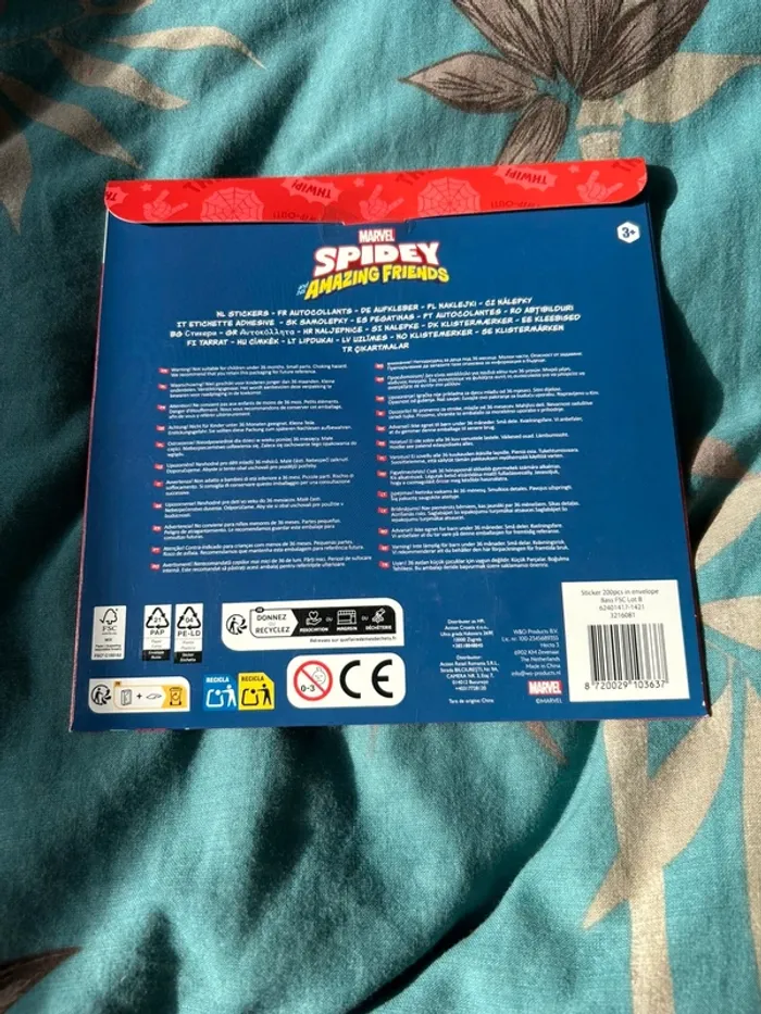 Lot de 200 gommettes / stickers spidey neuf - photo numéro 2