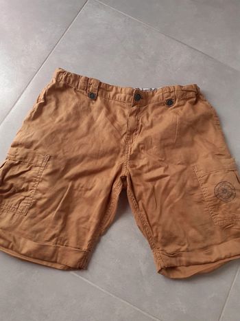 Joli short couleur camel de la marque captain tortue