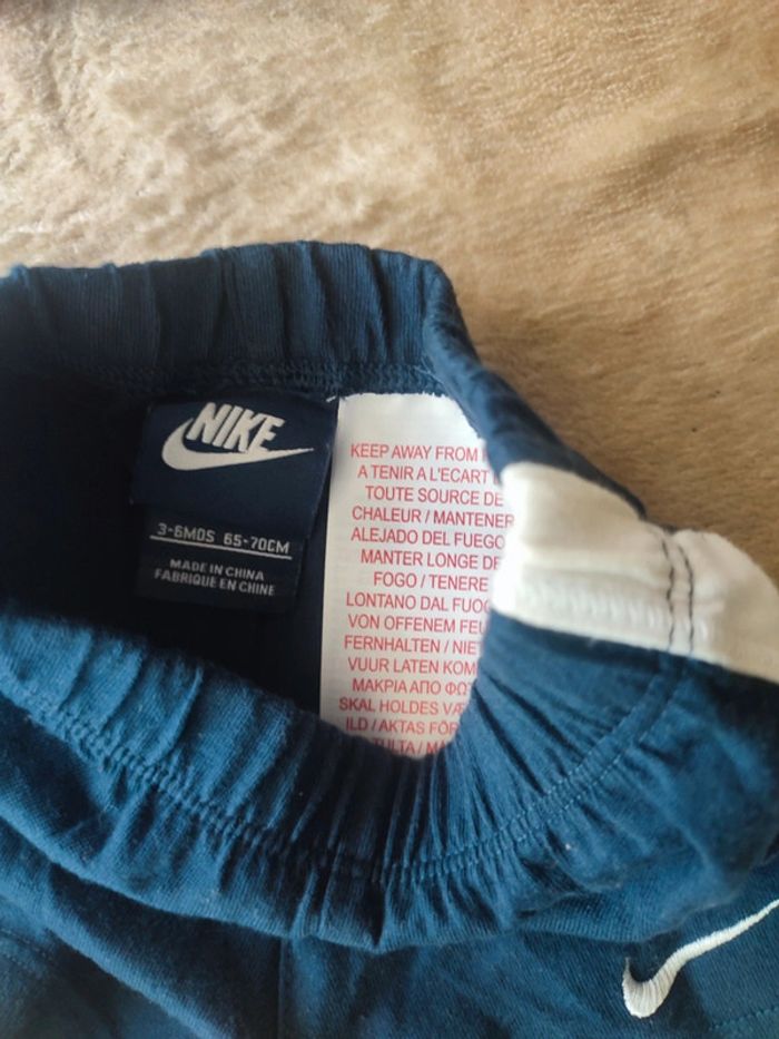 Nike ensemble bébé 3/6 mois - photo numéro 5