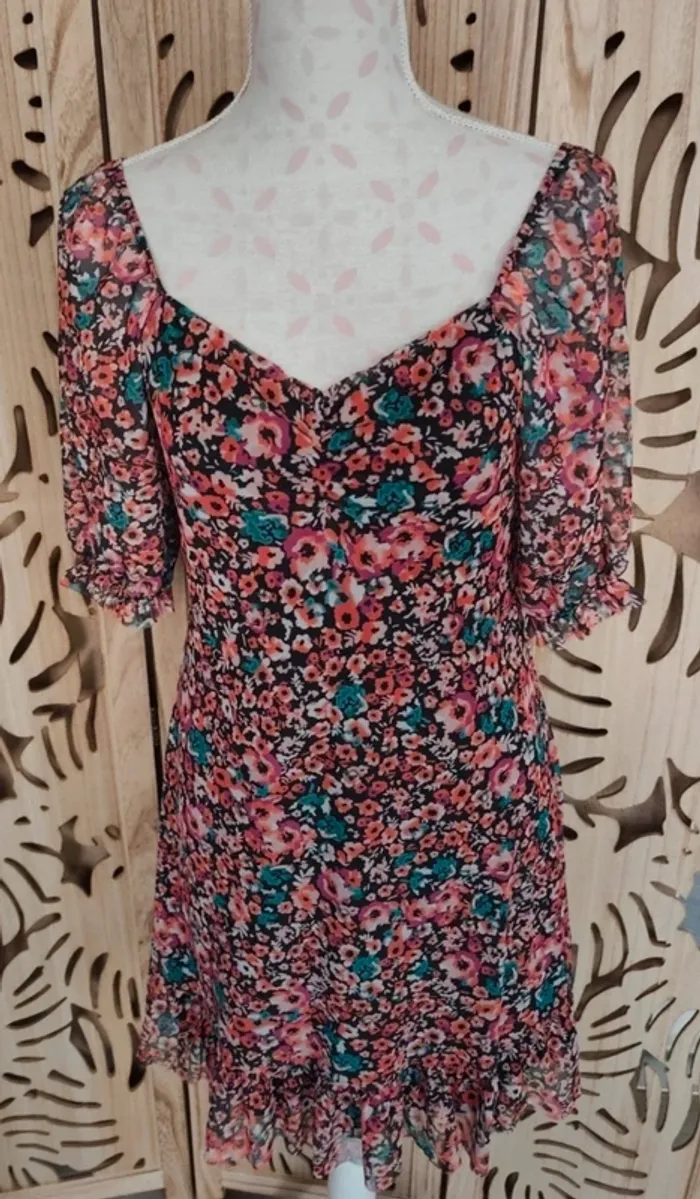 Robe imprimée fleurie manches bouffantes Taille L Trendyol - photo numéro 3