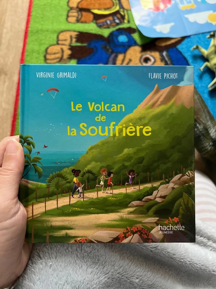 Livre mc do le volcan de la soufrière