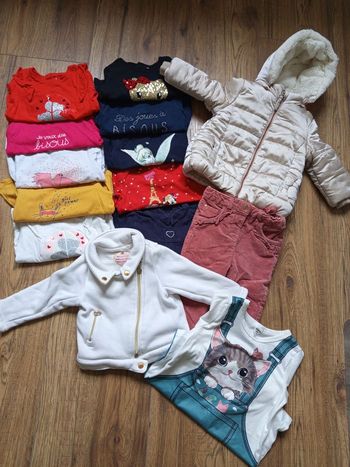 Lot 12 mois fille