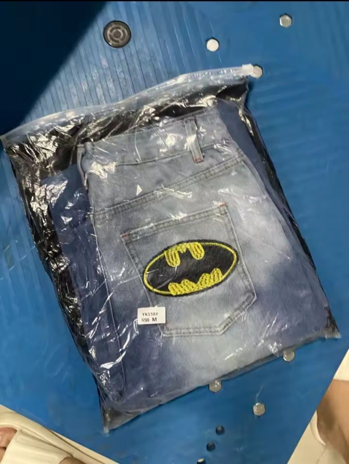 Jean batman (négociable ) - photo numéro 5