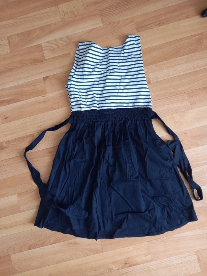 Robe patineusr marinière taille m - photo numéro 6