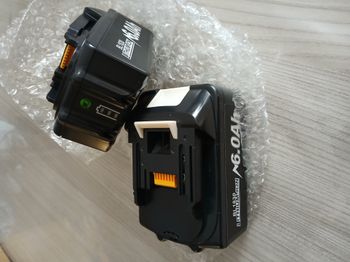 Lot de 2 batteries 18V 6 Ah adaptable aux machines Makita 18V jamais servi