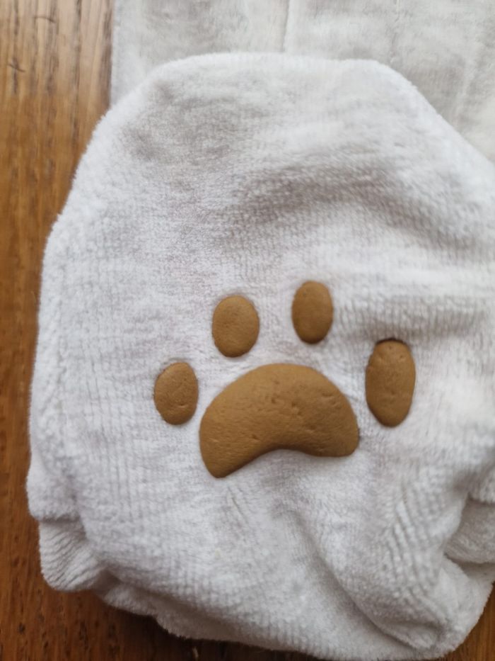 Joli ensemble 1 pièce avec pieds et chapeau - photo numéro 4