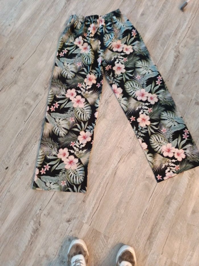 Pantalon fin avec sa ceinture - photo numéro 3