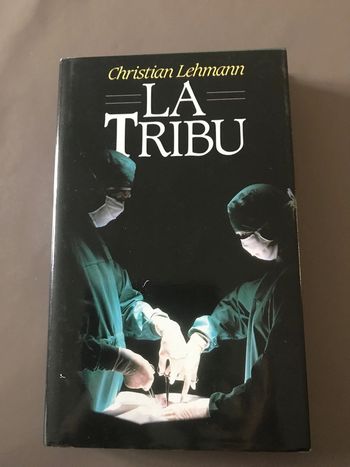 Livre La tribu