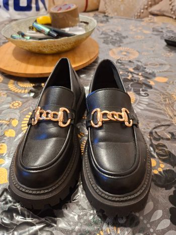 Chaussure noir semelle 5 cm taille 39 femme