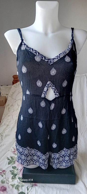 Combishort fines bretelles court motif indien avec ouverture noir femme 38/40 jennyfer