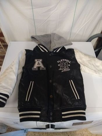 veste molletonnée faux cuir 4 ans