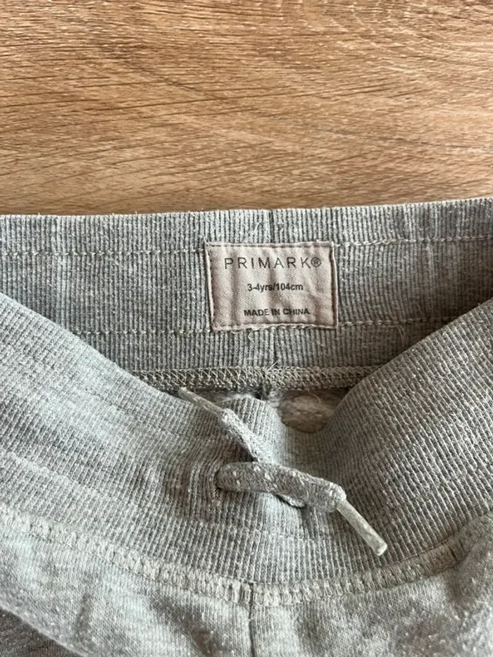 Pantalon jogging 3/4 ans Primark - photo numéro 3