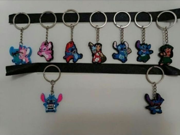 đ Accessoires Stitch Disney â Porte-clĂ©s + bracelet/montre đ - photo numĂ©ro 2