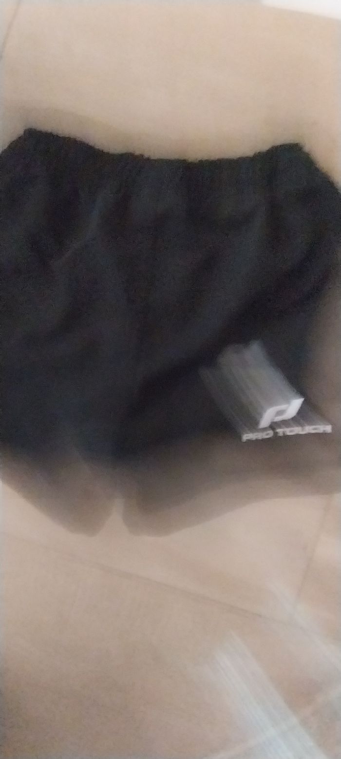 Short de sport 8/10ans - photo numéro 2