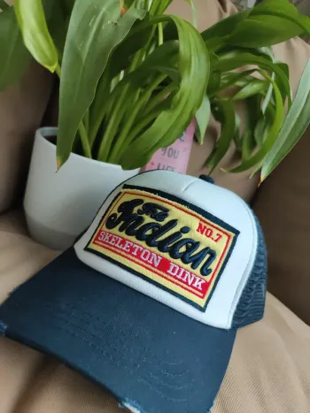 Casquette Trucker The Indian bleue marine