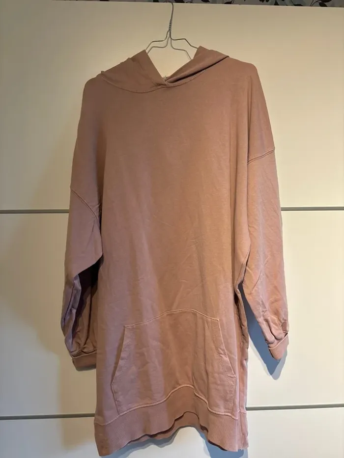 Robe Sweat Stradivarius S