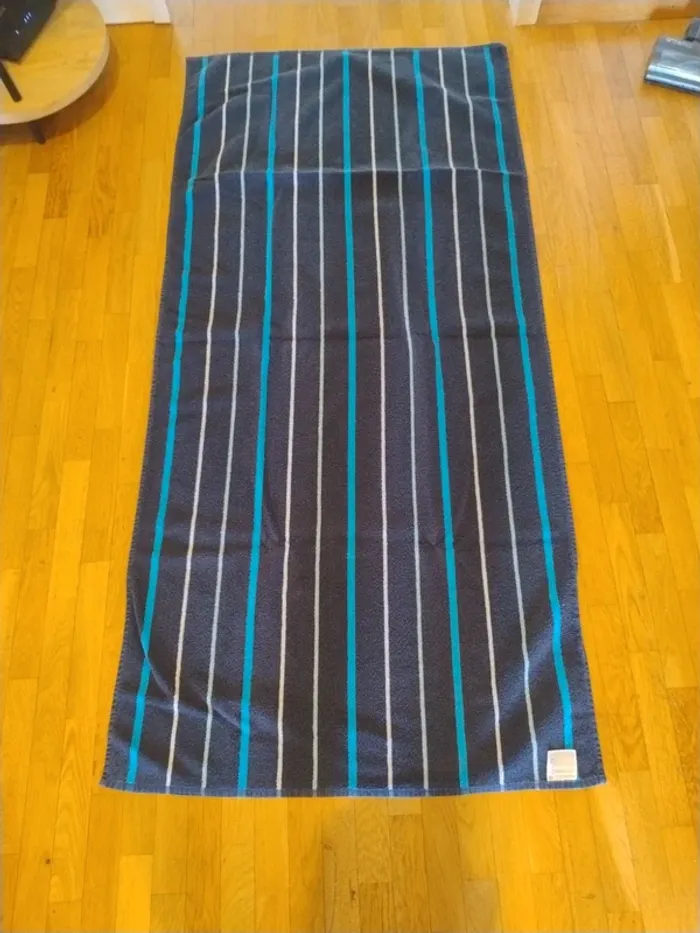 Serviette de plage en 100% coton - photo numéro 2