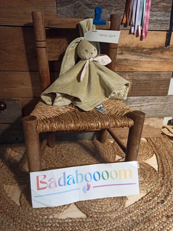 Doudou lapin vert Kaloo neuf