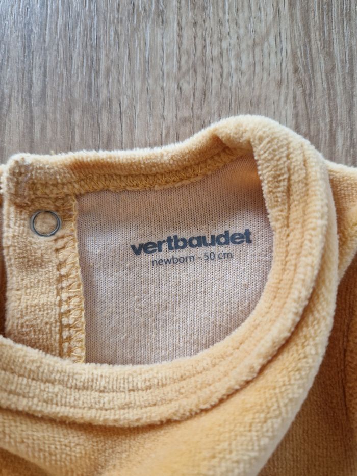 👶 Pyjama en velours jaune – Taille Naissance (0 mois) - photo numéro 3