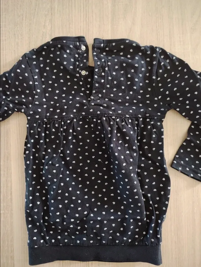 Robe noire à motifs cœurs 3 ans - photo numéro 2