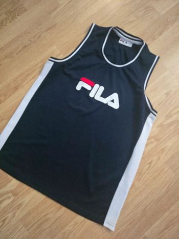 Réédition de debardeur Fila vintage style basketball