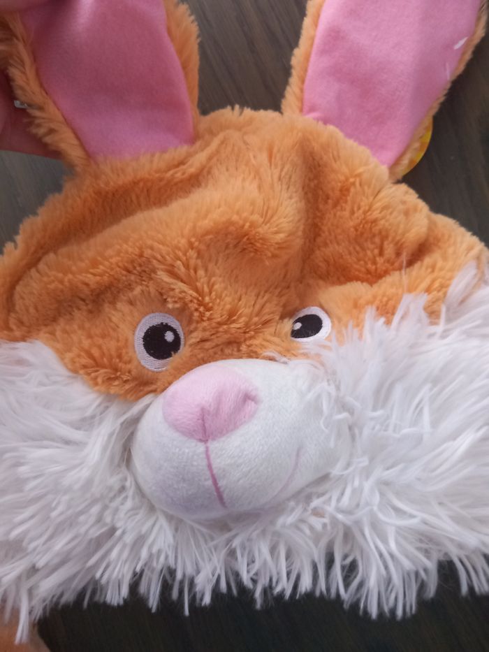 Bonnet lapin appuyé l'oreille se lève - photo numéro 3