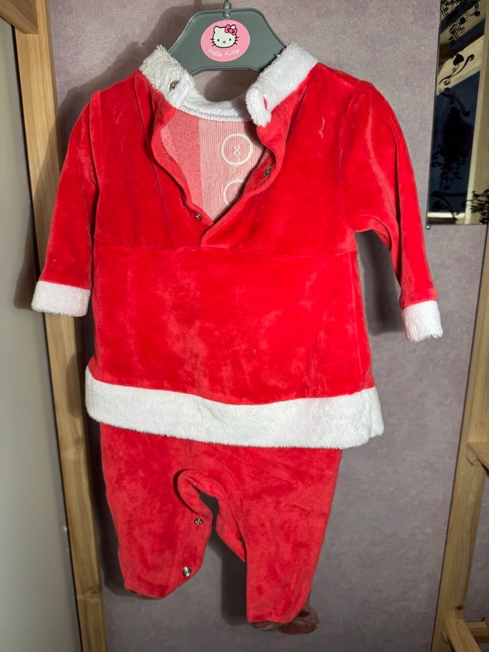 Ensemble bébé Noël – Petit Kimbaloo – Velours rouge – 3M - photo numéro 2