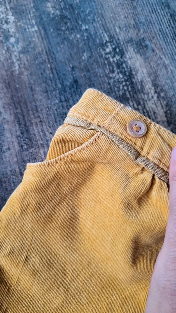 Short tao 18 mois en très bon état - photo numéro 2